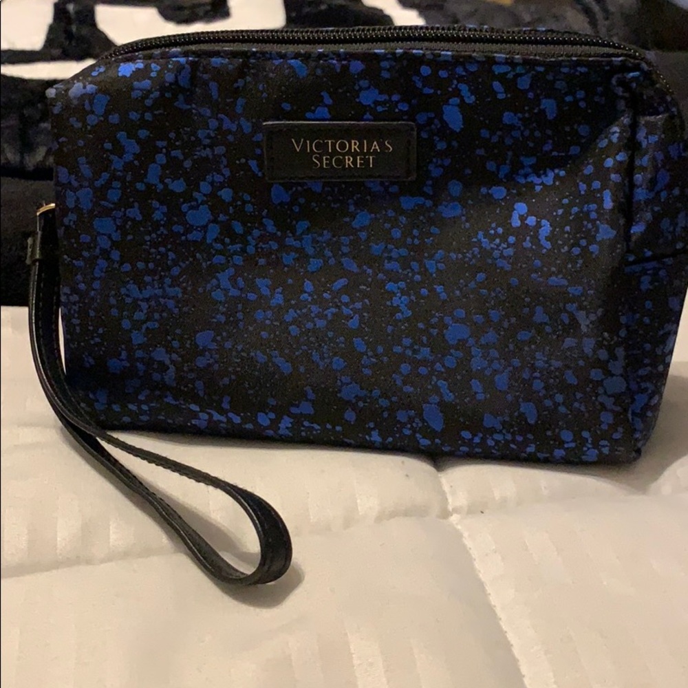 Small Victoria secret travel bag